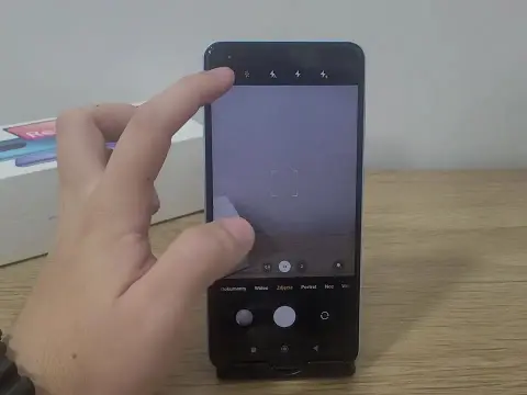 Jak włączyć lampę błyskową w telefonie Redmi - proste kroki, które działają