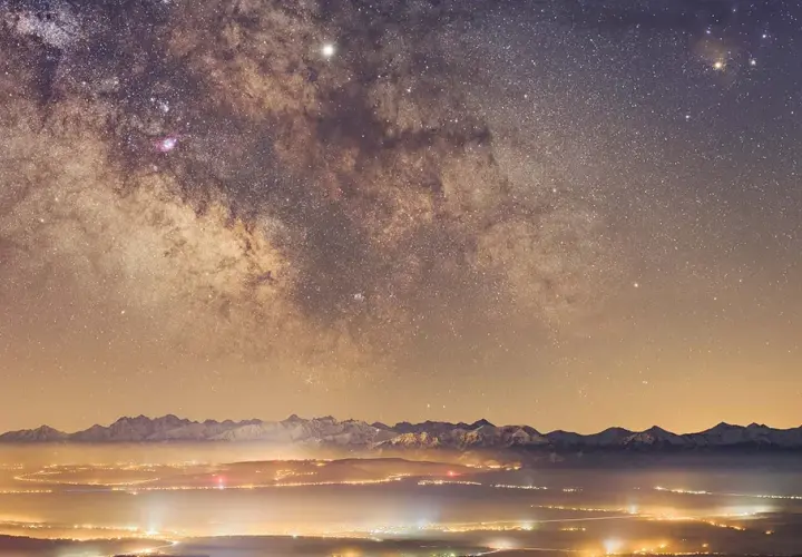 Jaki obiektyw do nocnego nieba? Odkryj najlepsze opcje dla astrofotografii